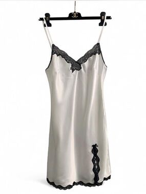 Vintage Victoria’s Secret white lace slip dress size small #lingerie #slip dress